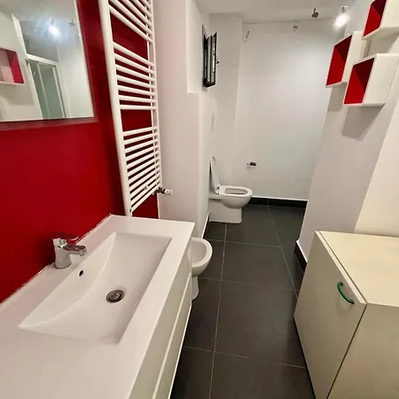 2 Bedroom In Porta Venezia Mediolan