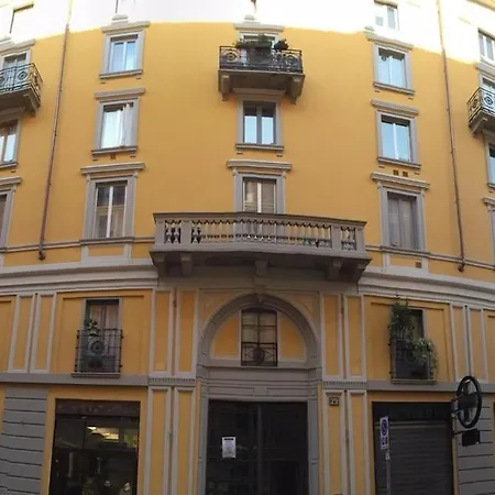 2 Bedroom In Porta Venezia * Mediolan
